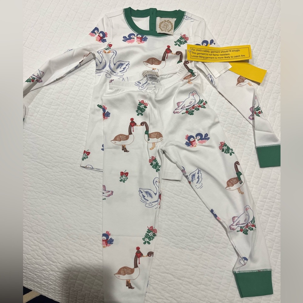 TBBC White Pajama Set with Goose Holiday Print